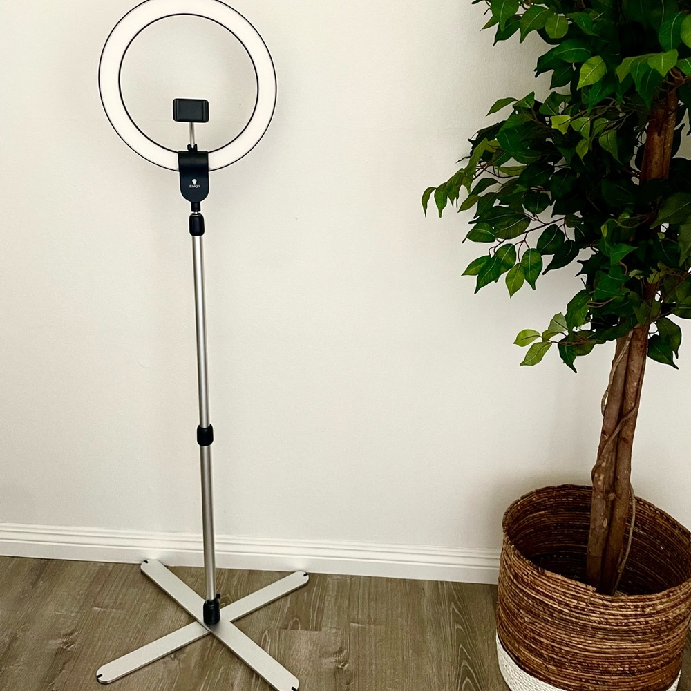 Aura ring light in perfect condition!!!